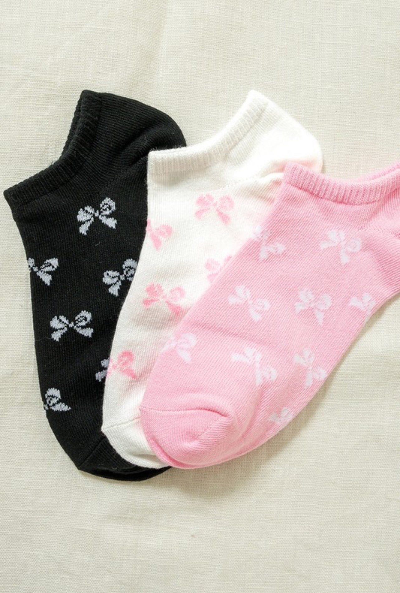 Toasty Bows Socks