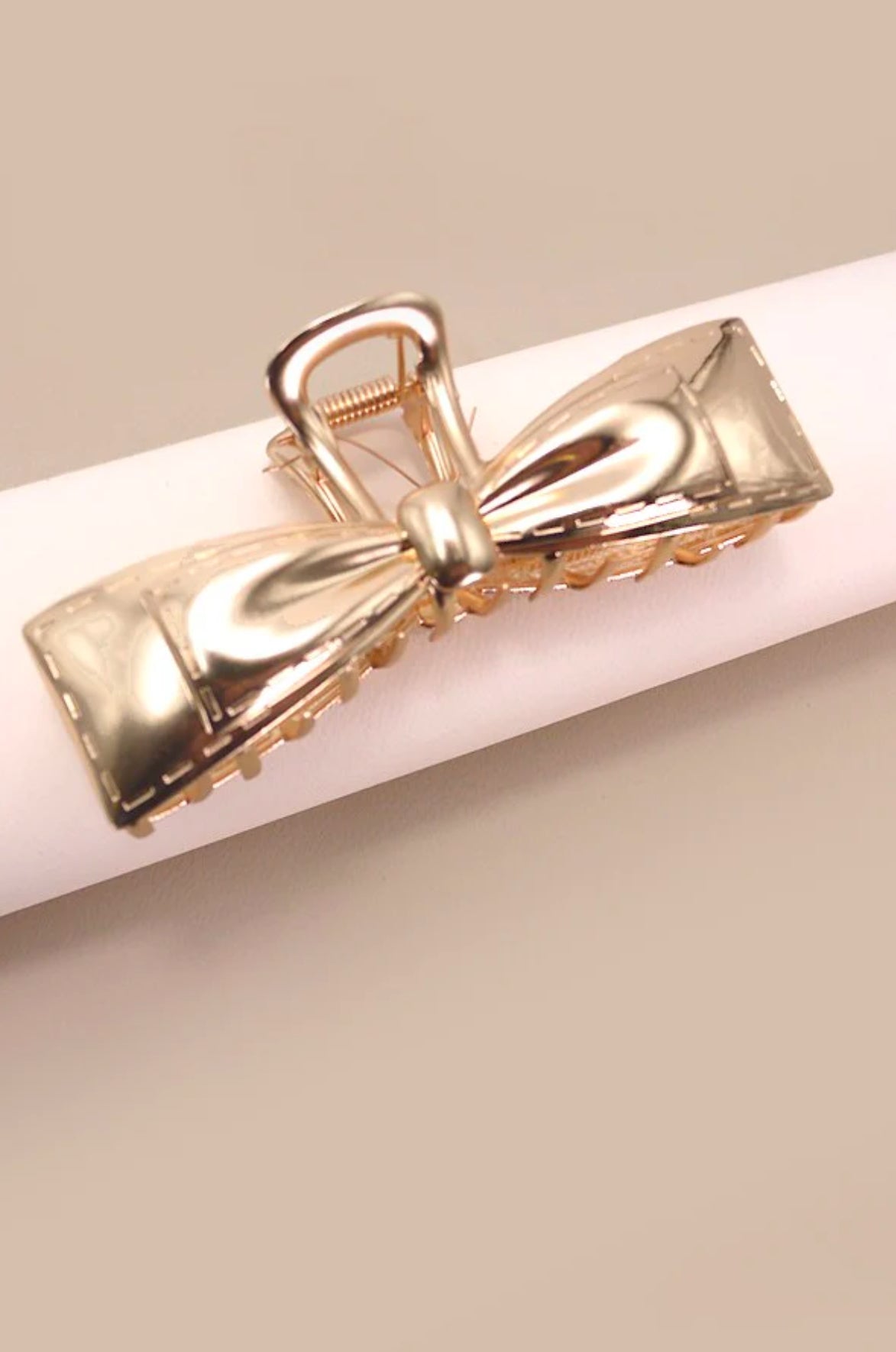 Metal Ribbon Claw Clip