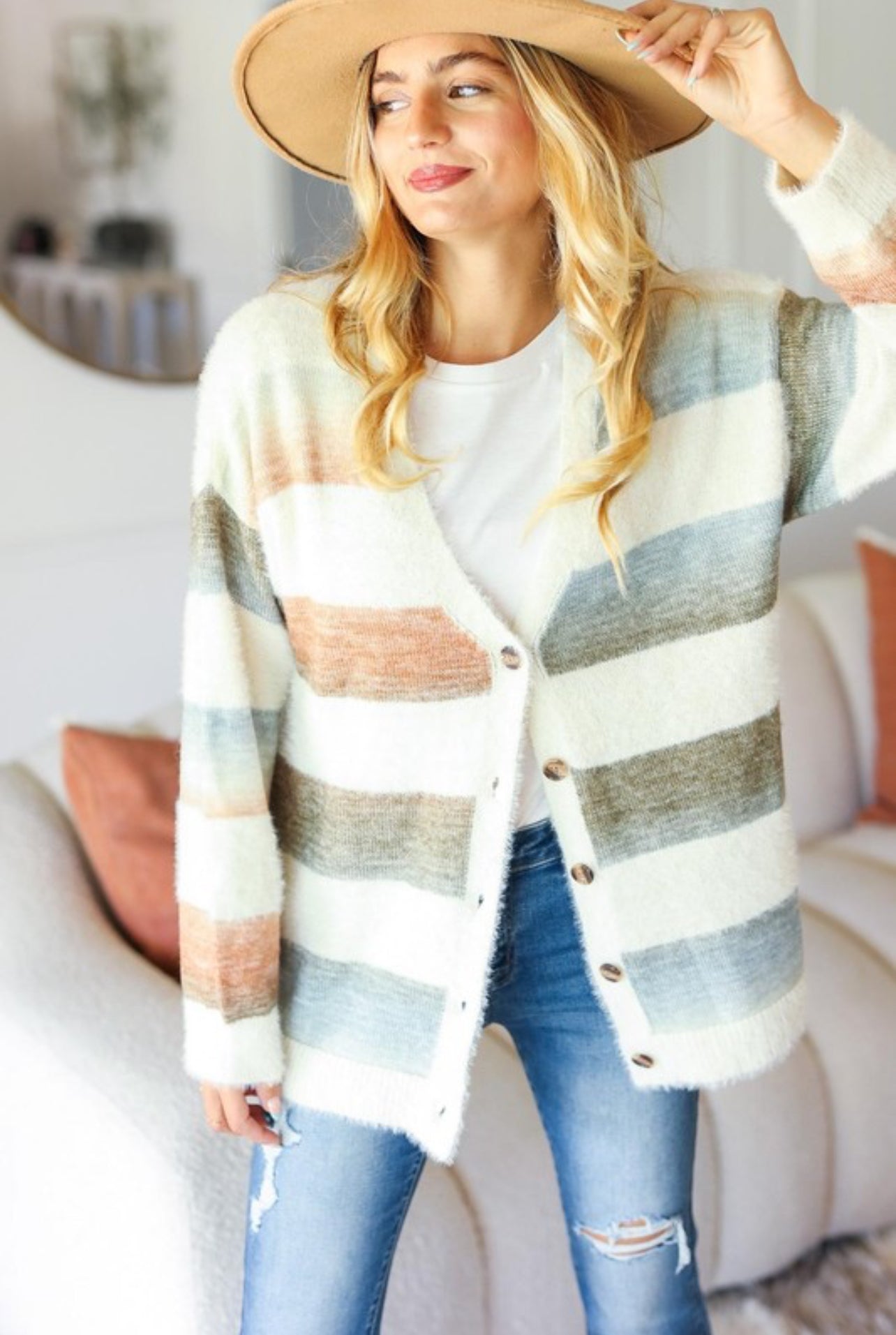 Luxe Interpretation Fluffy Cardigan