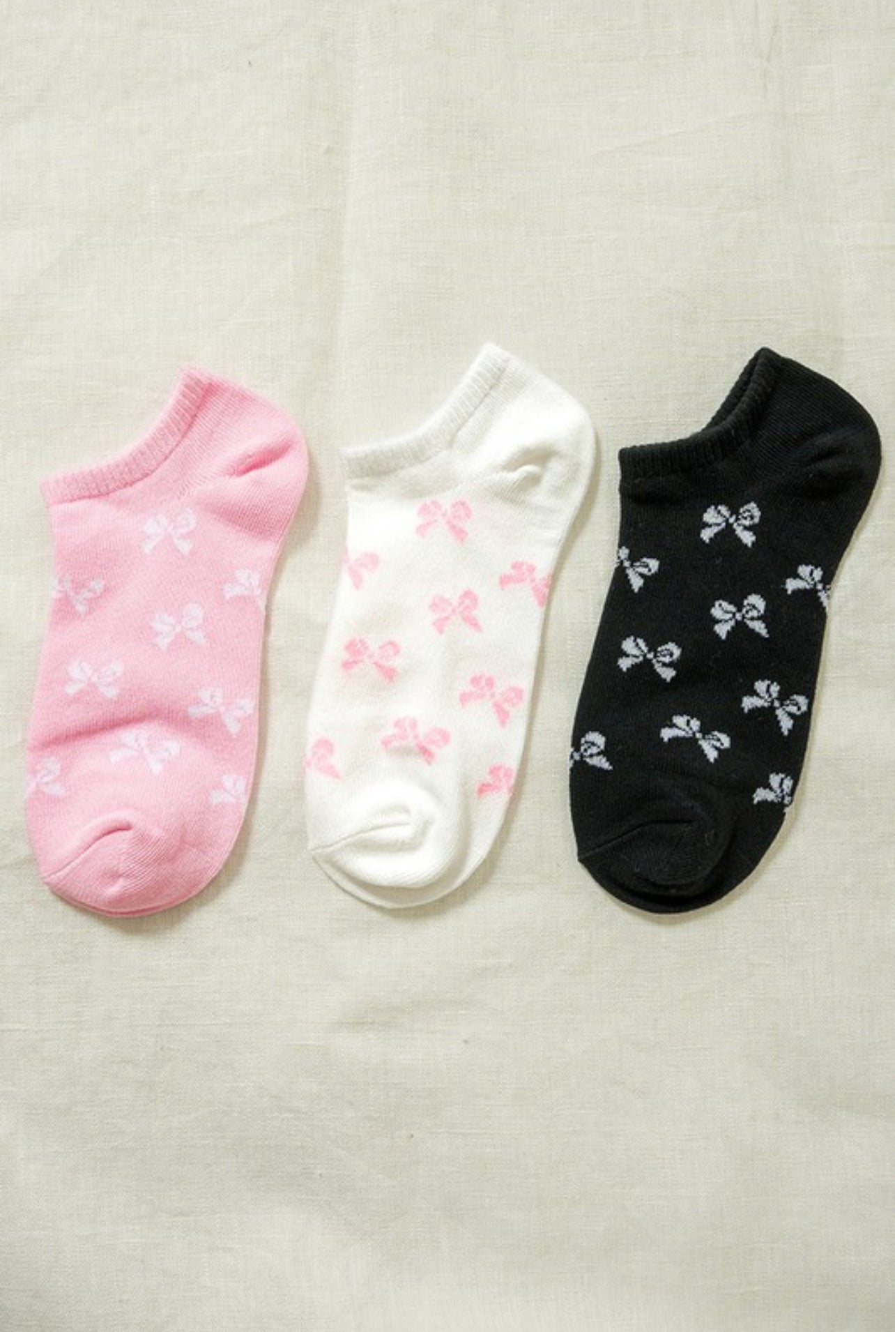 Toasty Bows Socks