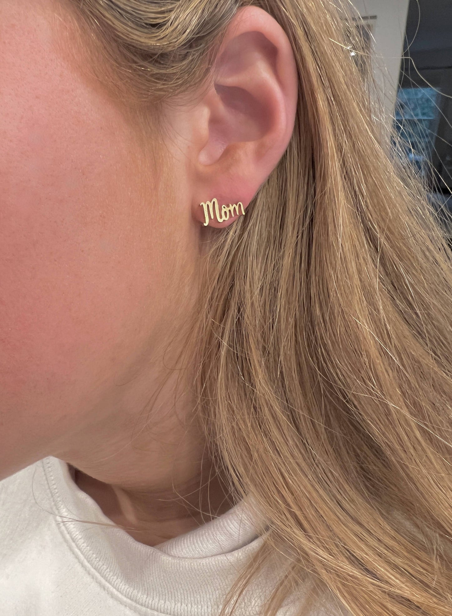 "Best Mom" Earrings