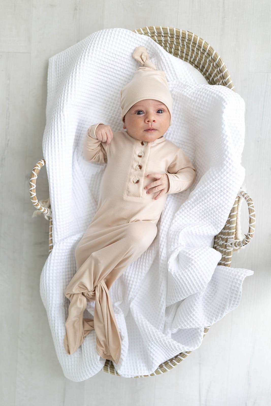 Newborn Knotted Baby Gown & Hat Set