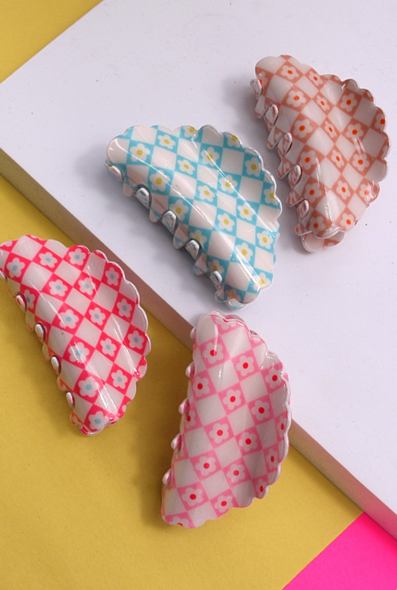 Scalloped Claw Clip