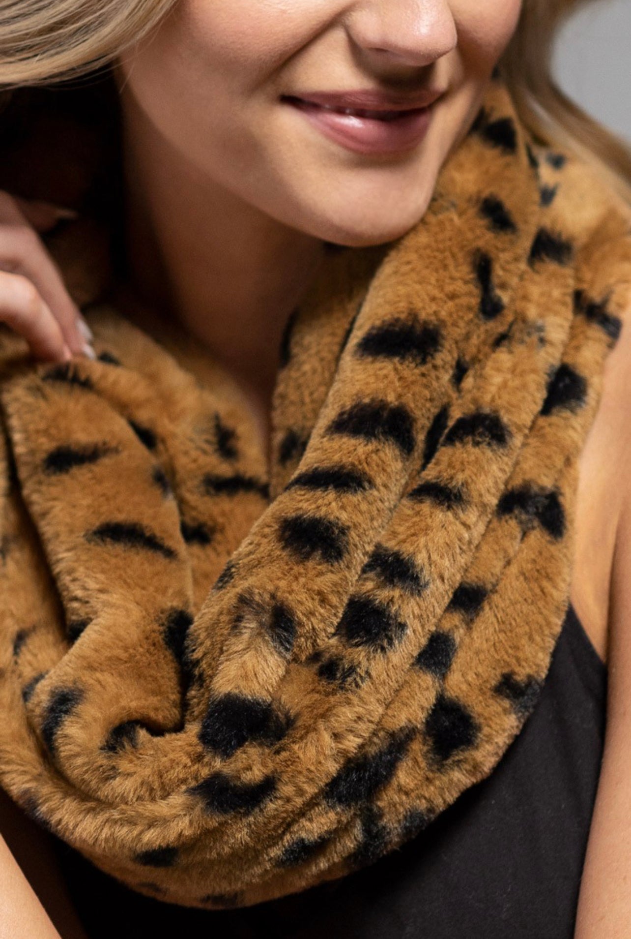 Wild Side Faux Fur Tube Scarf