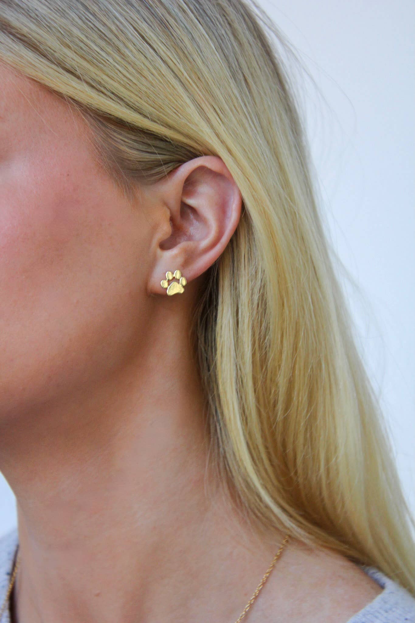 Adorable Paw Earrings