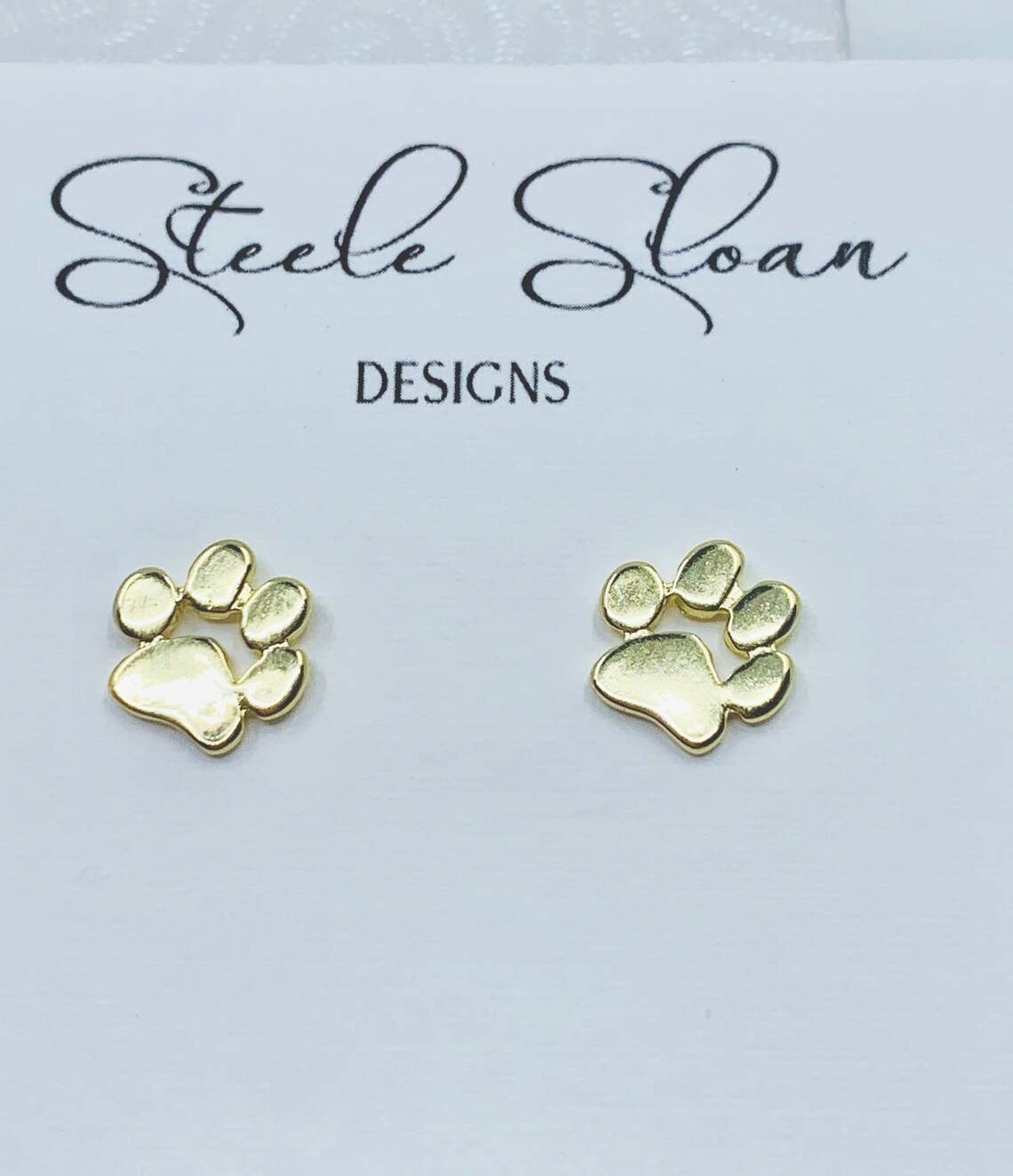 Adorable Paw Earrings