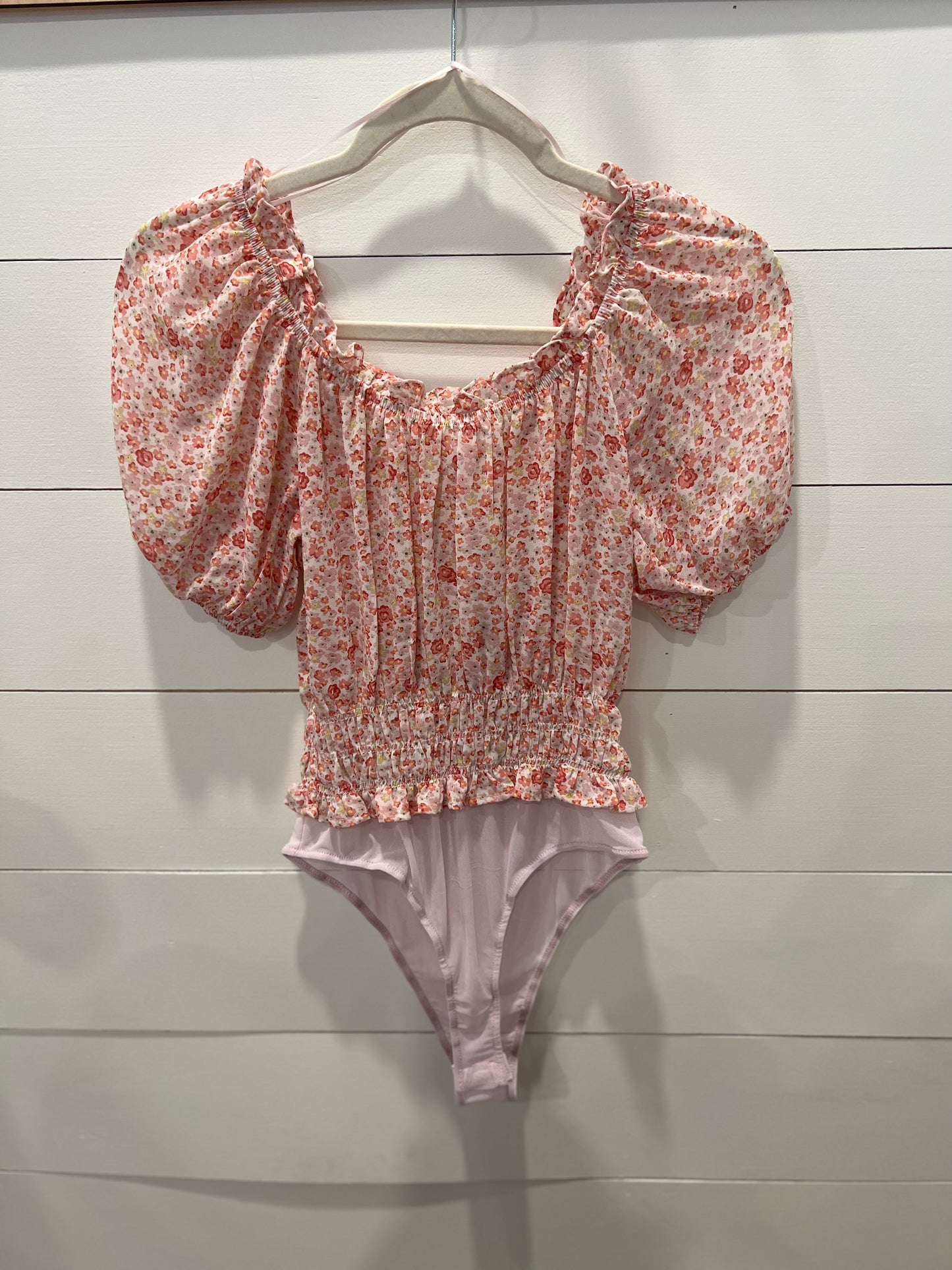 Daisy Floral Bodysuit In Coral