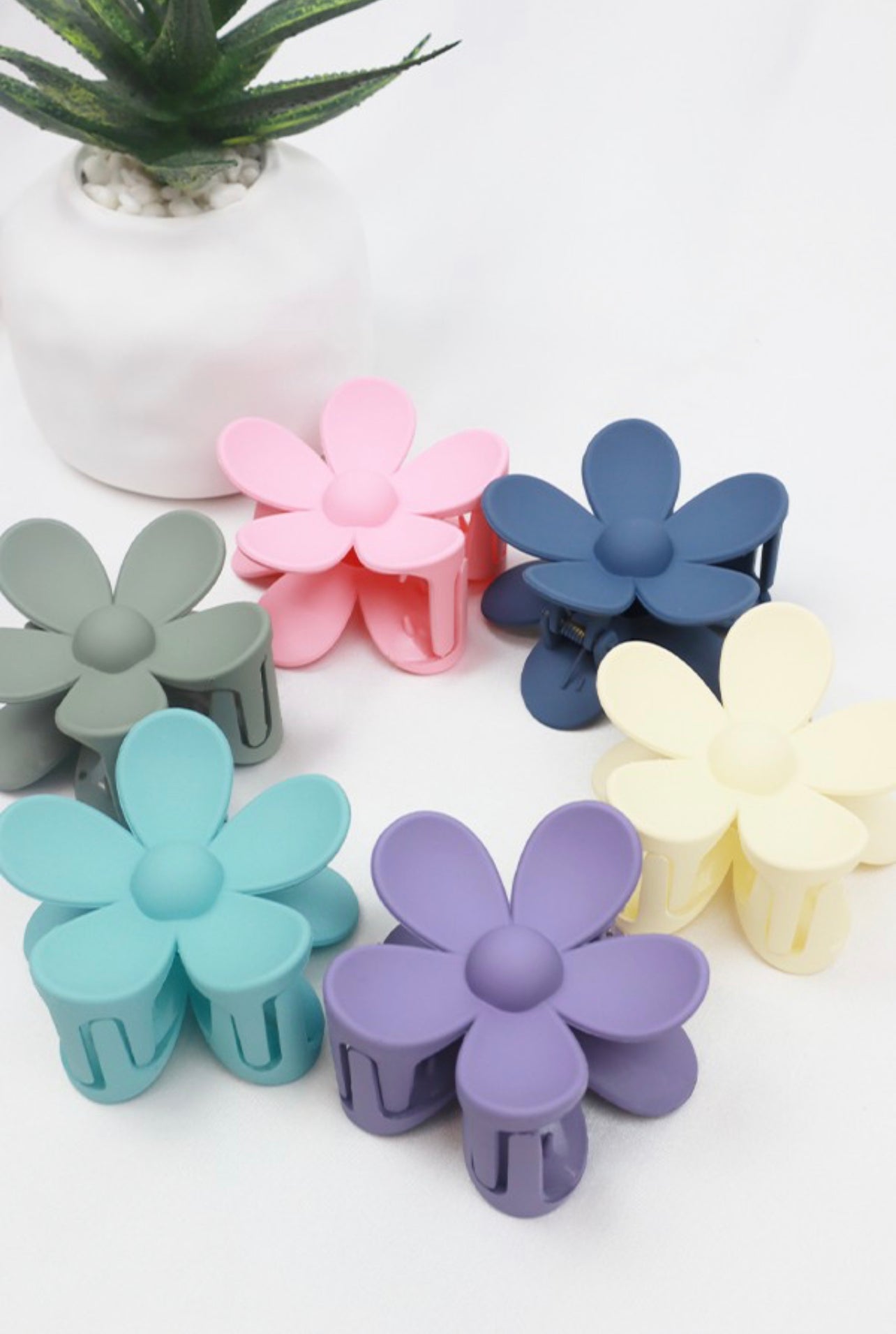 Jumbo Flower Claw Clip