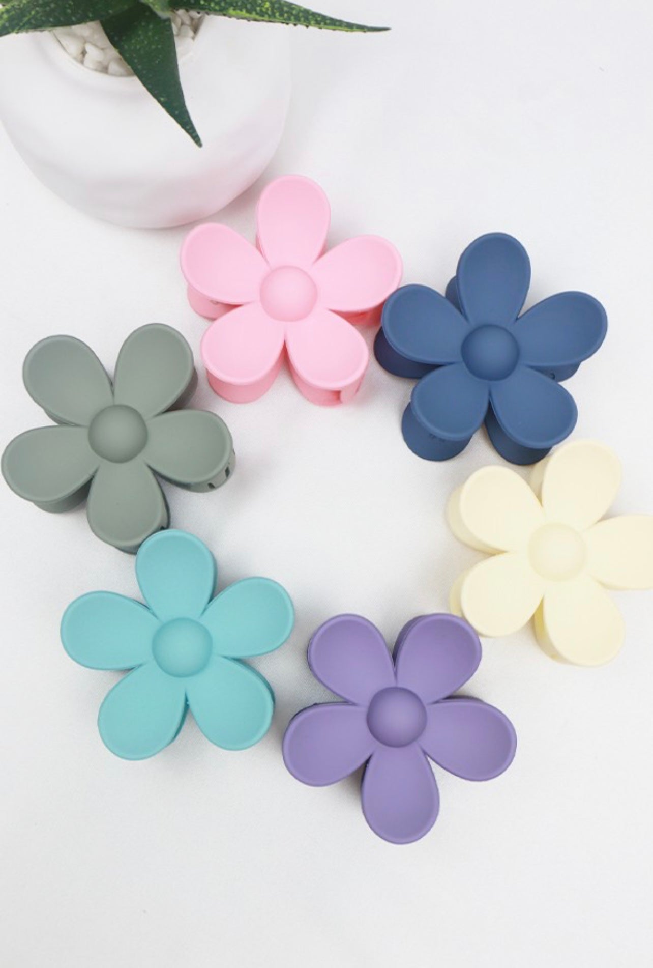 Jumbo Flower Claw Clip