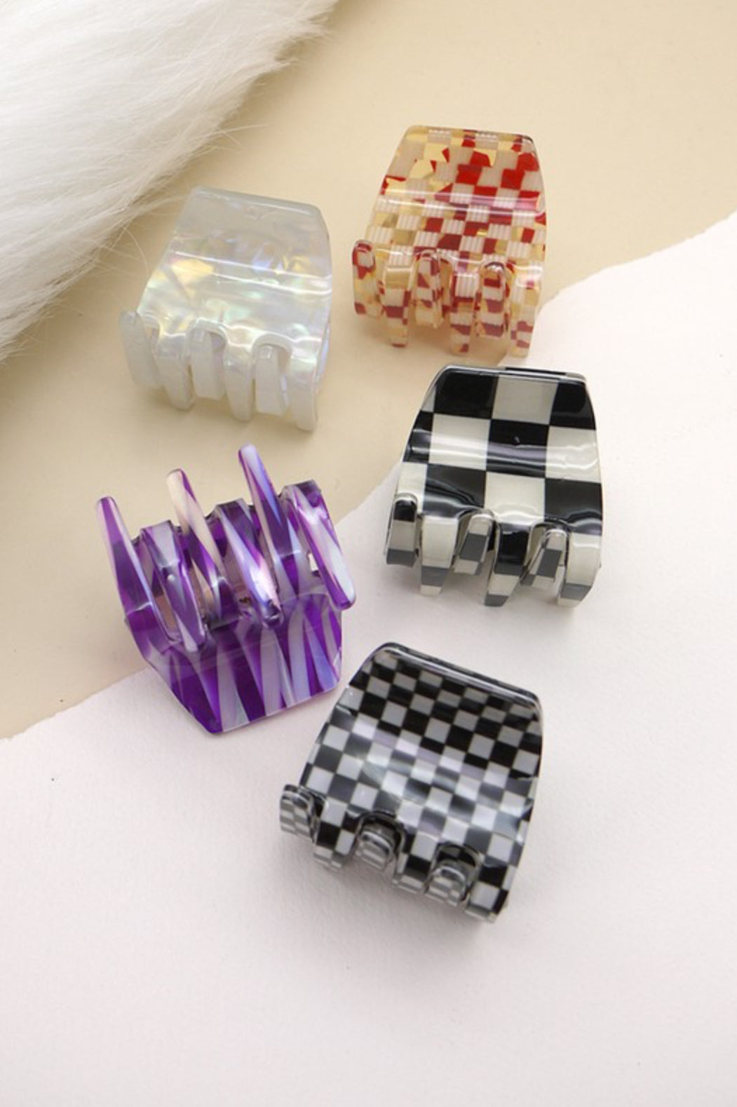 Perfectly Feminine Mini Clip