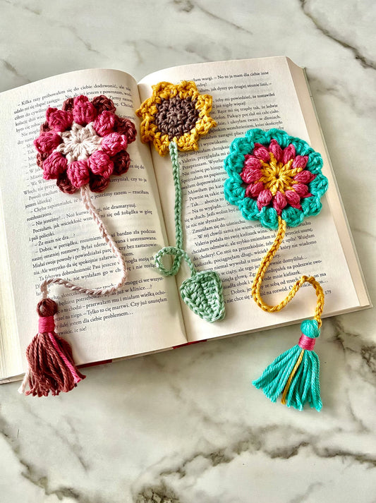 Flower Crochet Bookmark