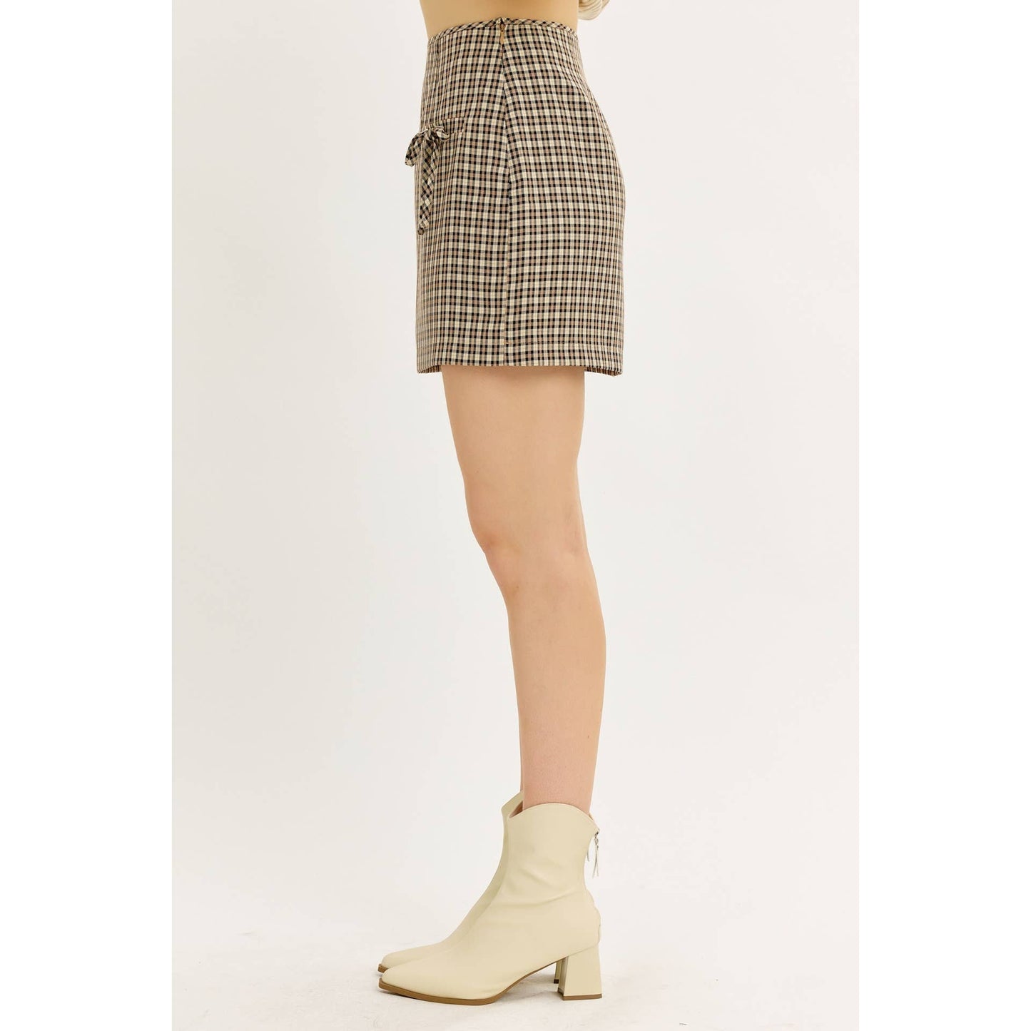 Preppy And Feminine Skirt