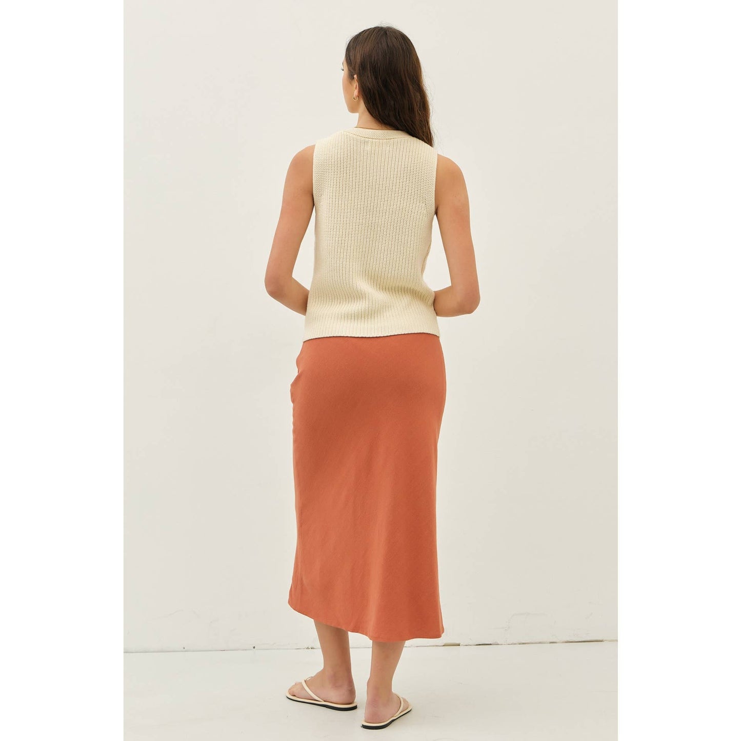 Seasonless Romantic Sweater Vest
