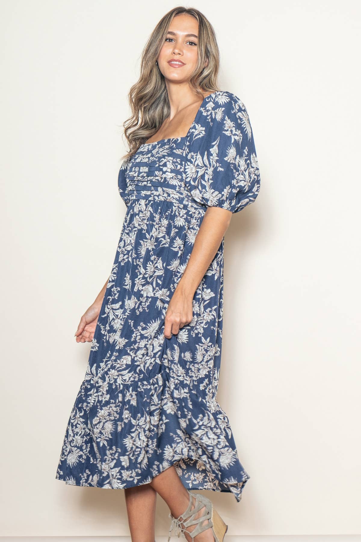 Romantic Pleats Dress