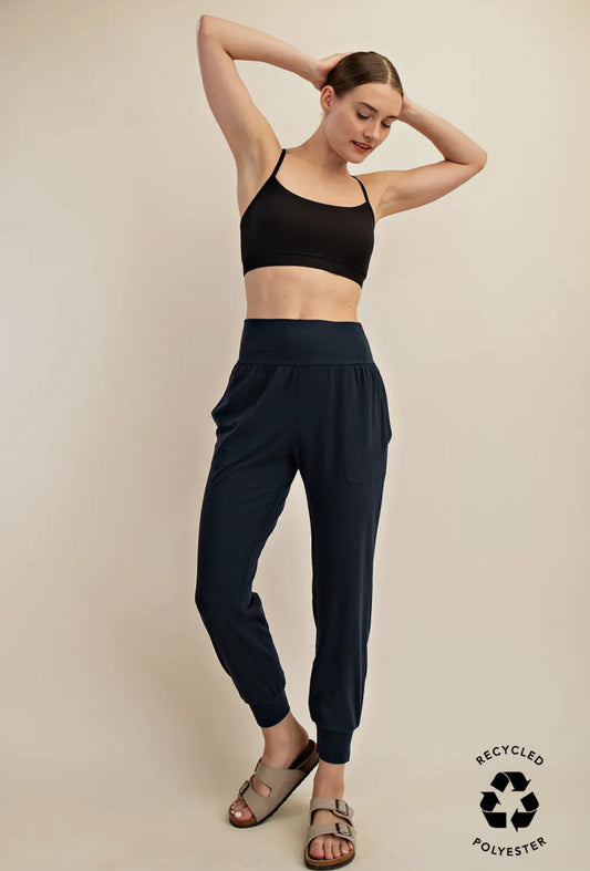 Everybody’s Favorite Joggers: Navy