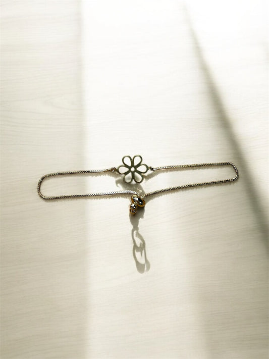 Small Flower Bracelet II