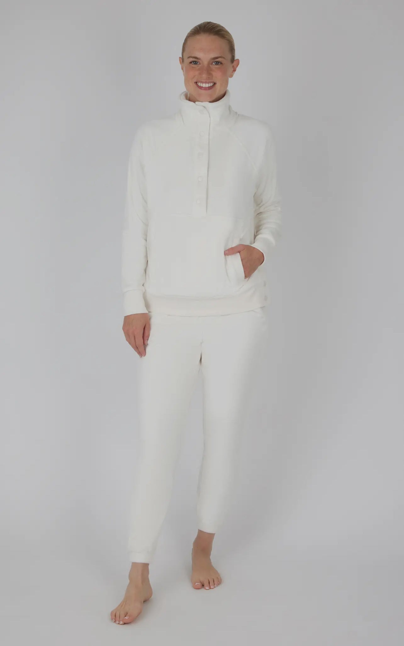 Butter Me Up Joggers In Cream