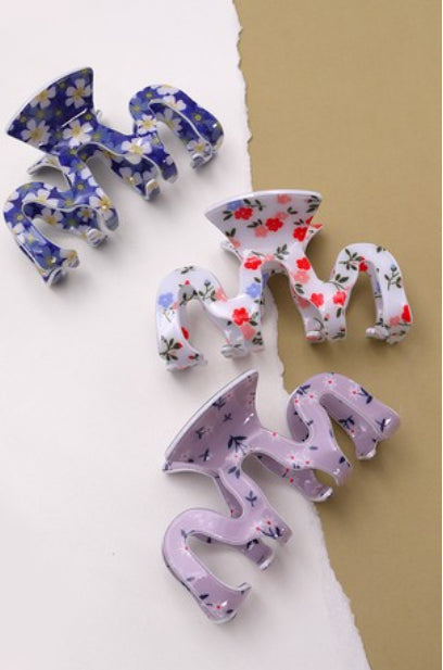 Shiny Wave Floral Claw Clip