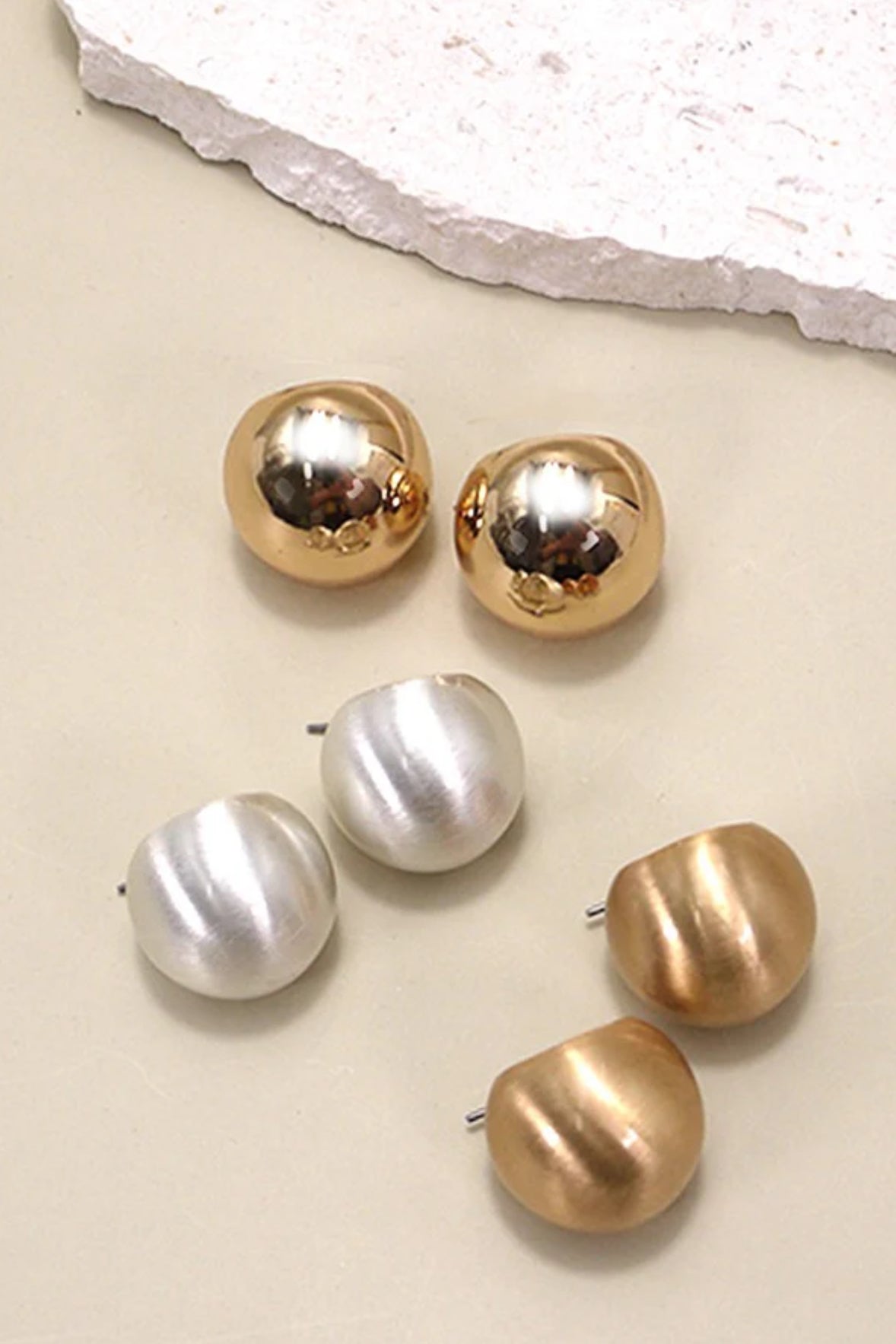 Round Puff Earrings