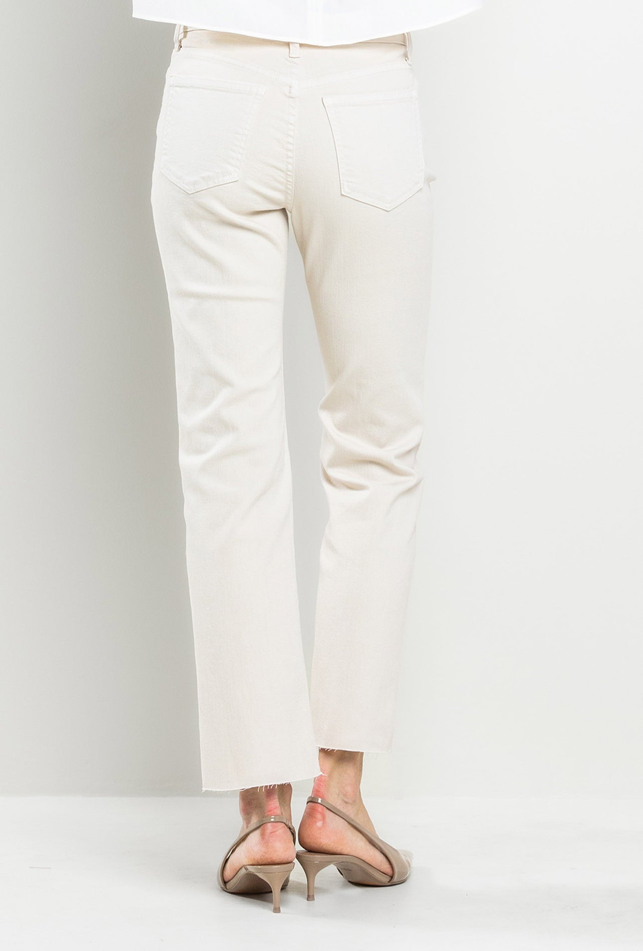 Whisper White HR Straight Jean