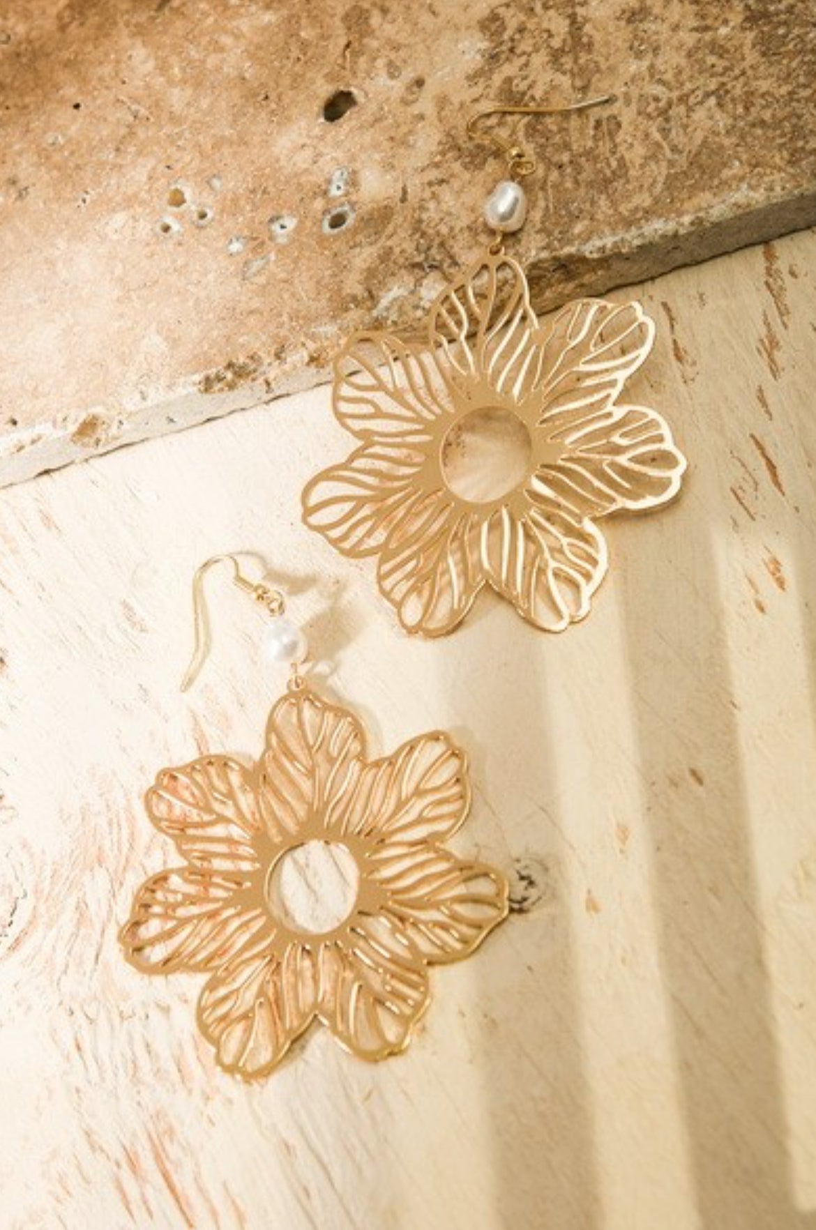 Pearly Flower Earrings