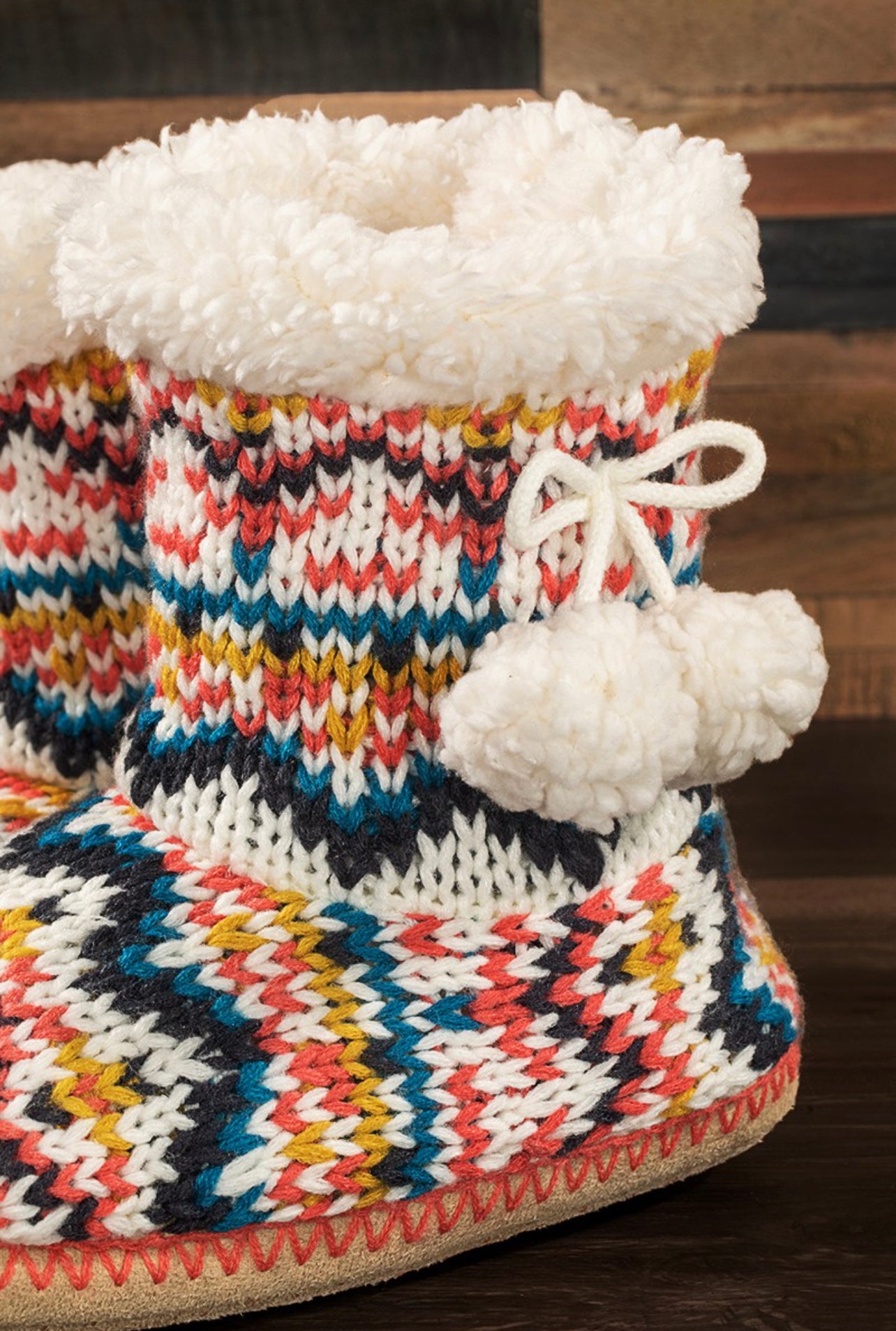 Bliss Sherpa Slippers Boots In White Multi