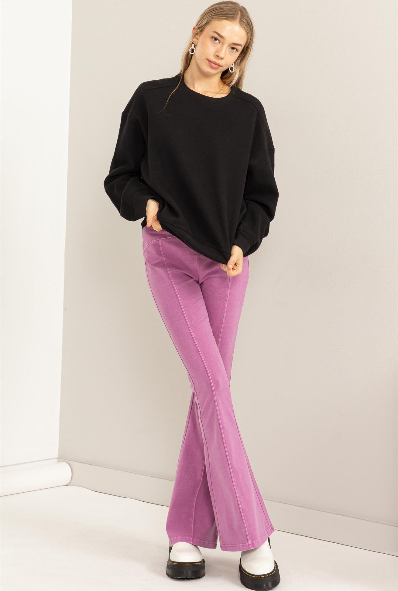 Just A Hint Crewneck In Black