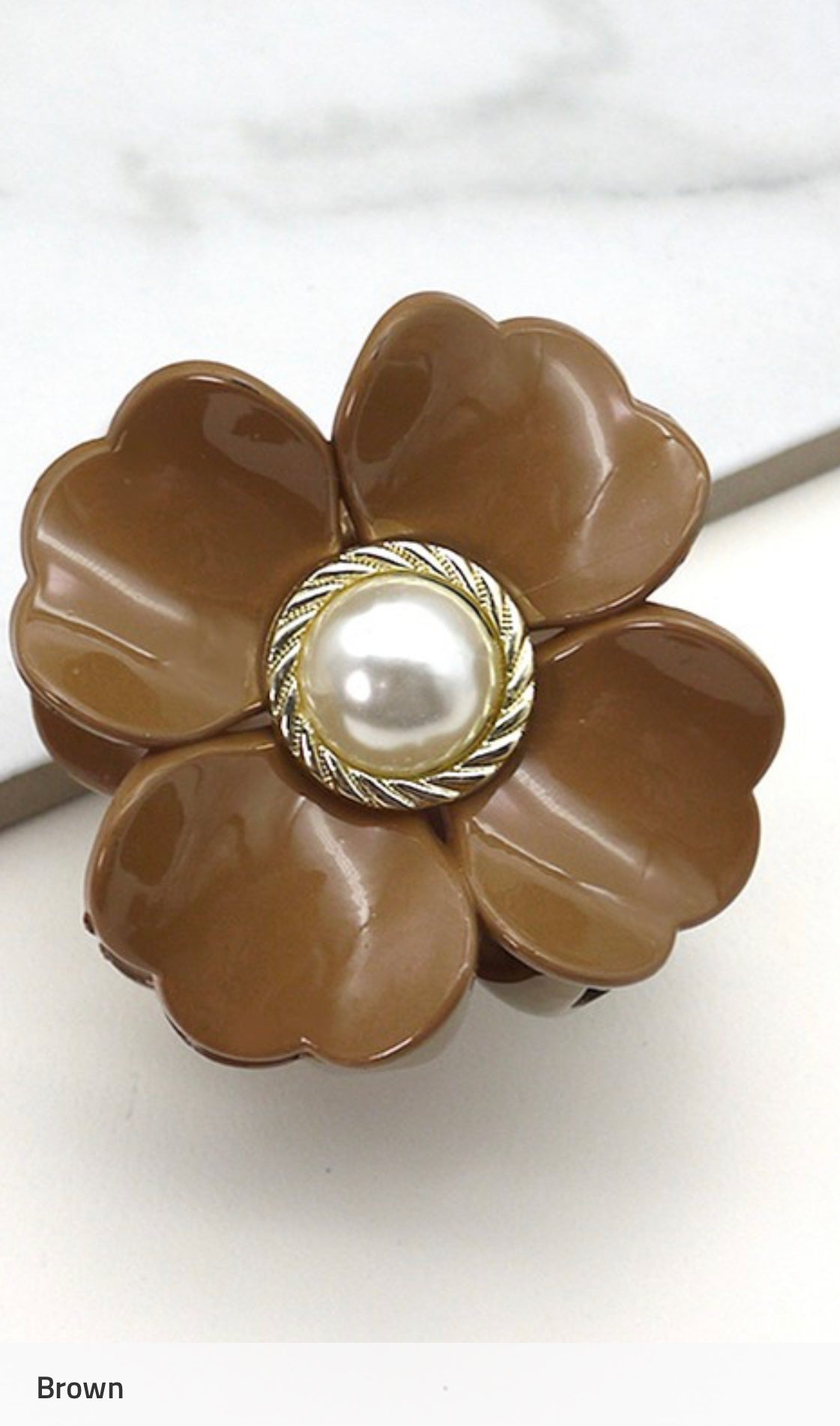 Flower Pearl Claw Clip
