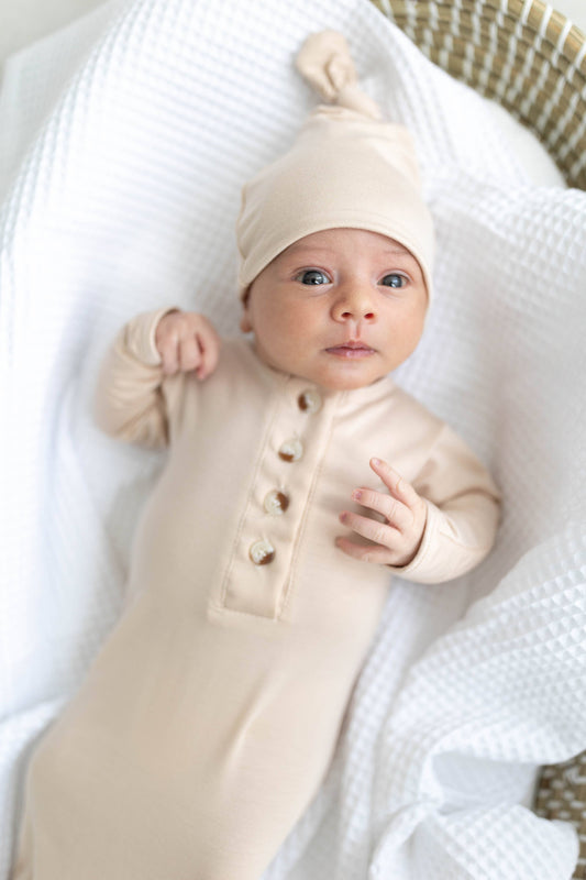 Newborn Knotted Baby Gown & Hat