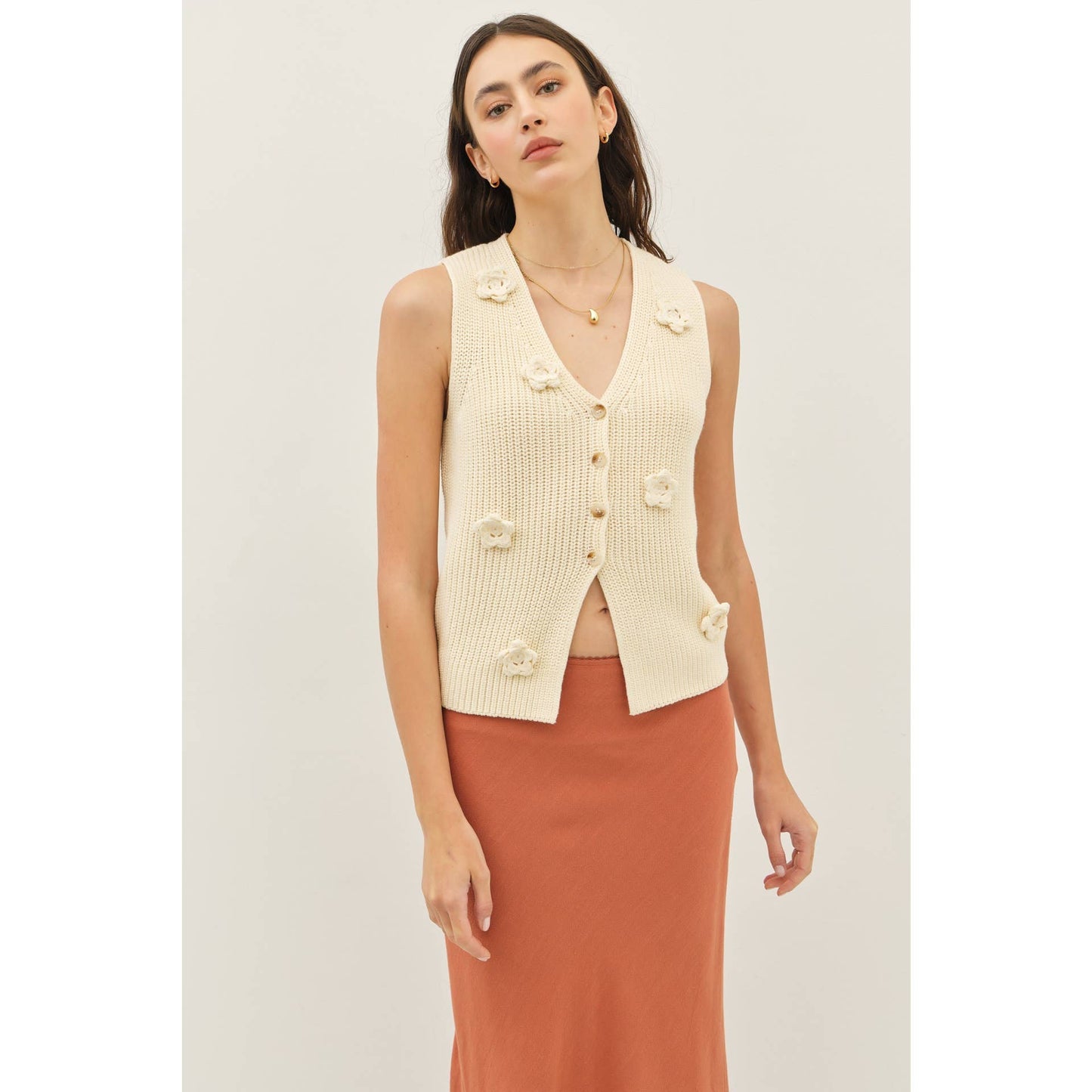 Seasonless Romantic Sweater Vest