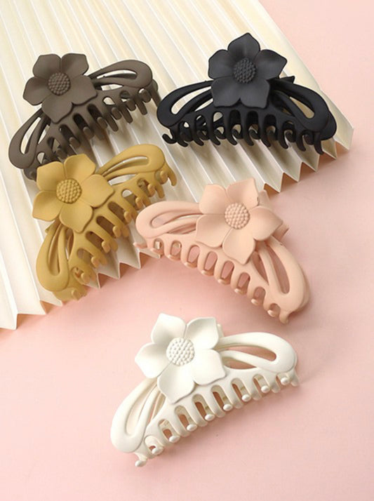 Flower Focus Claw Clip